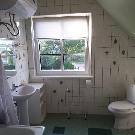 Kuuse Housing *